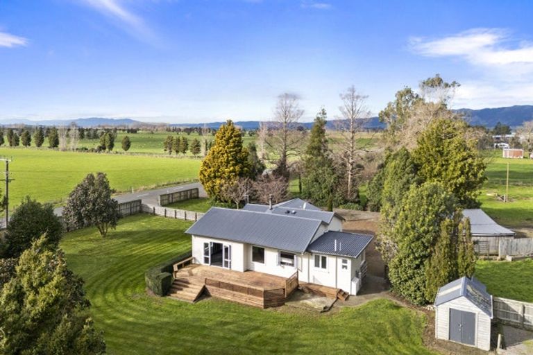 Photo of property in 513 Tane Road, Opiki, Palmerston North, 4474