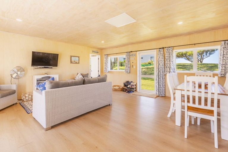 Photo of property in 3/33 Pukenui Drive, Mahia, 4198