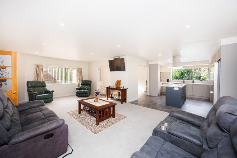 Photo of property in 8 Fraser Court, Roslyn, Palmerston North, 4414