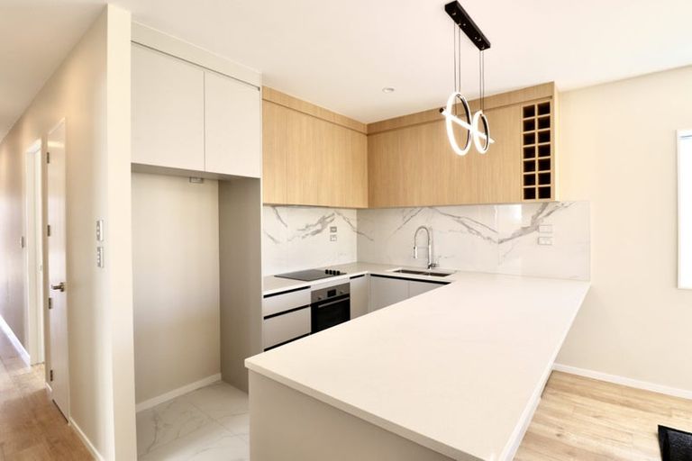 Photo of property in 21 Woven Place, Karaka, Papakura, 2113