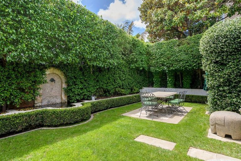 Photo of property in 2 Ruapehu Street, Mount Eden, Auckland, 1024