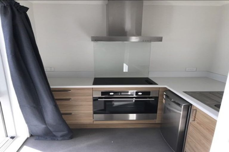 Photo of property in 31 Sandleigh Road, Hamilton Lake, Hamilton, 3204