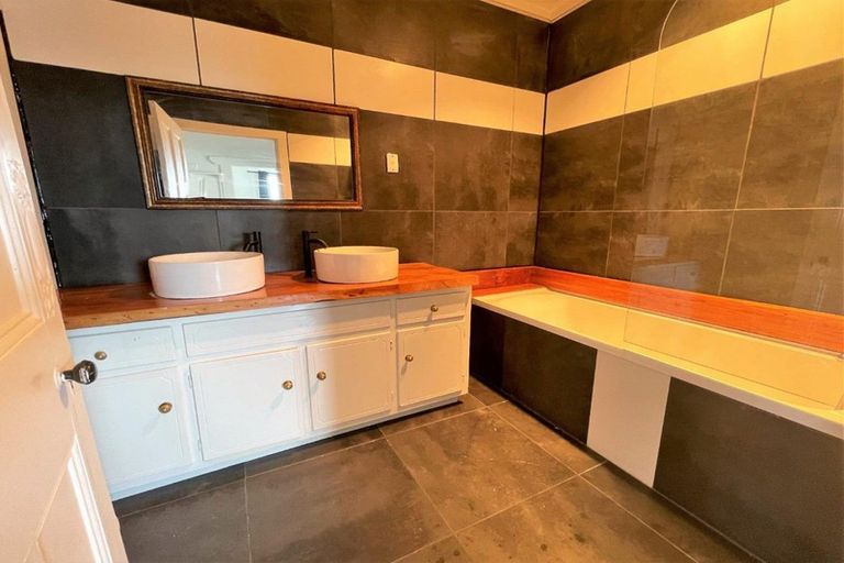 Photo of property in 336 Tay Street, Turnbull Thomson Park, Invercargill, 9810