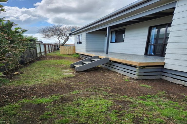 Photo of property in 9 Churchill Terrace, Waiuku, 2123