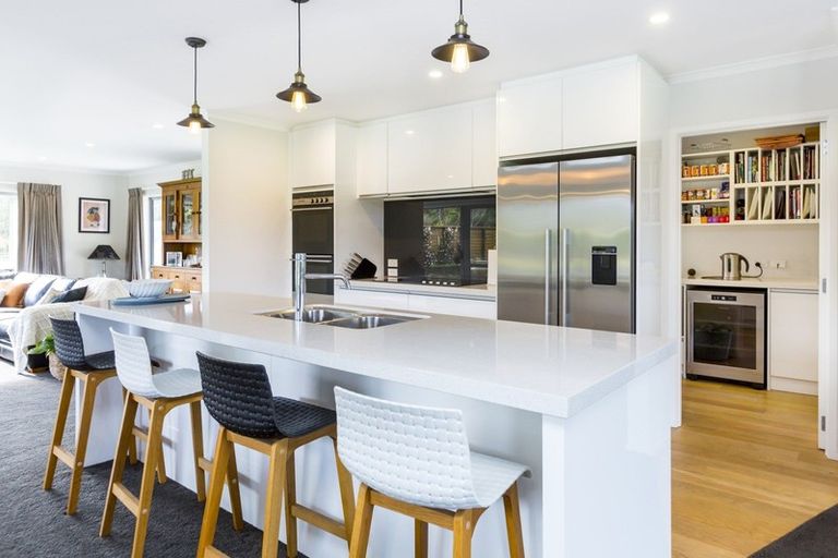 Photo of property in 33a Kenneth Gillies Way, Birchville, Upper Hutt, 5372