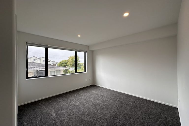 Photo of property in 2/205 Sunnynook Road, Wairau Valley, Auckland, 0627
