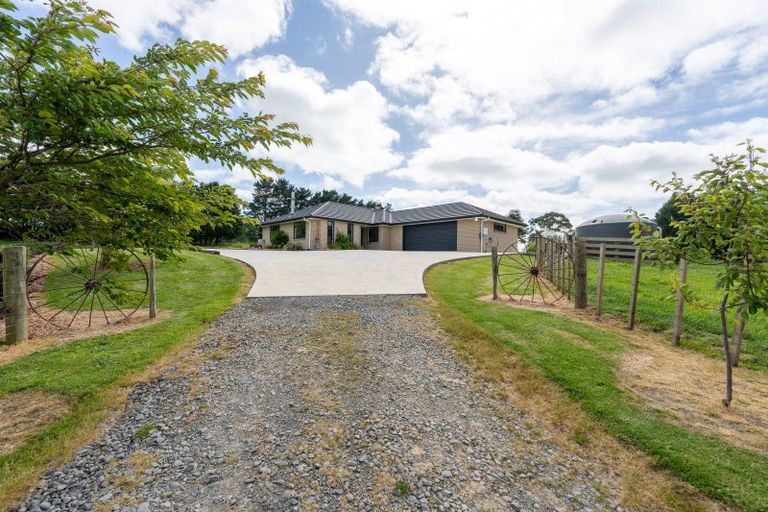 Photo of property in 29 Vogel Street, Halcombe, Feilding, 4779