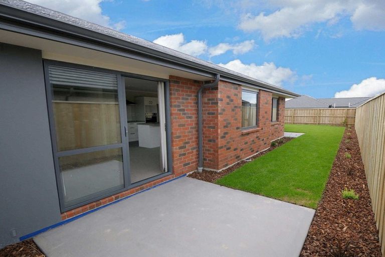 Photo of property in 66 Shillingford Boulevard, Rolleston, 7615