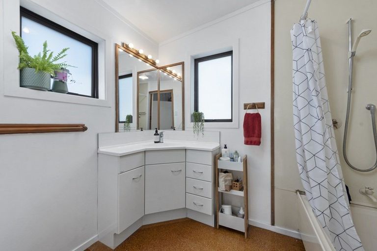 Photo of property in 33 Yatton Street, Parkvale, Tauranga, 3112