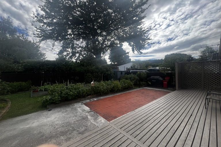 Photo of property in 12 Mangaroa Hill Road, Maoribank, Upper Hutt, 5018