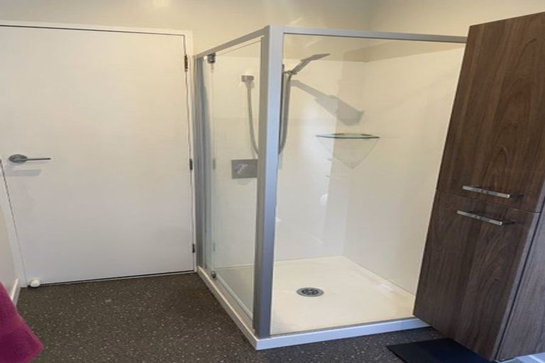 Photo of property in 358b Karori Road, Karori, Wellington, 6012