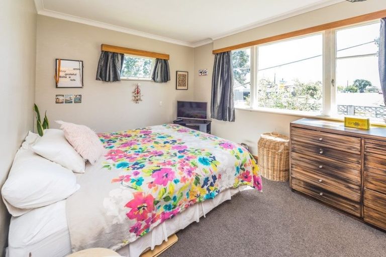 Photo of property in 1 Plunket Street, Durie Hill, Whanganui, 4500