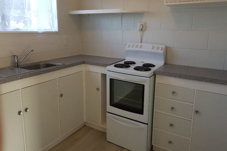 Photo of property in 46 Awamutu Grove, Waiwhetu, Lower Hutt, 5010