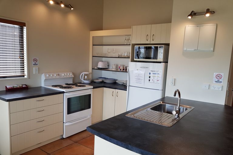 Photo of property in 19 Hamilton Drive, Lake Tekapo, 7999