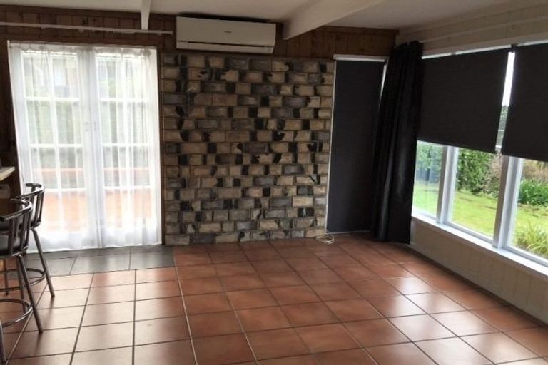 Photo of property in 54 Ngamotu Road, Moturoa, New Plymouth, 4310