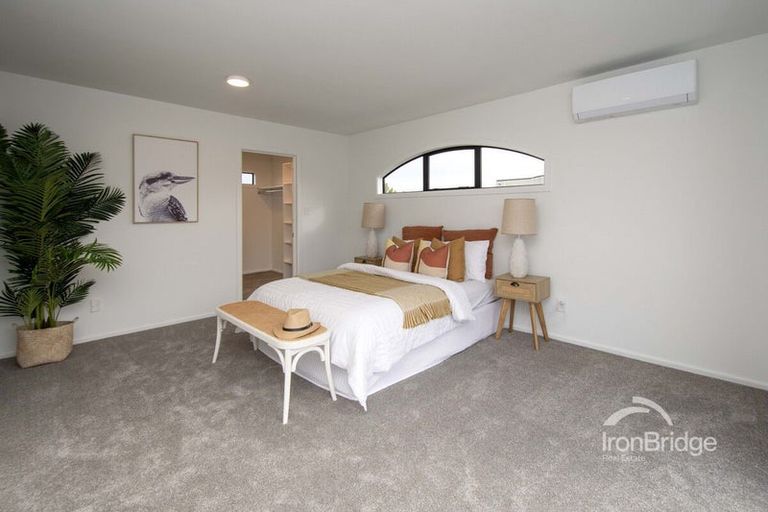 Photo of property in 12 Claverley Garden, Avonhead, Christchurch, 8042