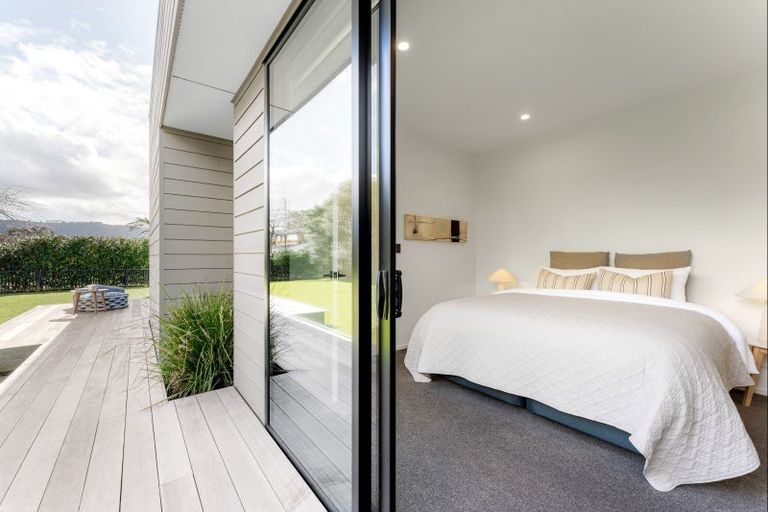 Photo of property in 2 Shearwater Lane, Point Wells, 0986