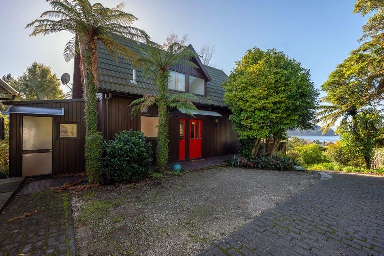 Photo of property in 3 Ridge Road, Lake Okareka, Rotorua, 3076