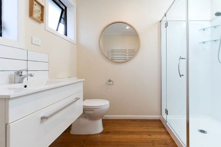 Photo of property in 8 Oldham Crescent, Halswell, Christchurch, 8025