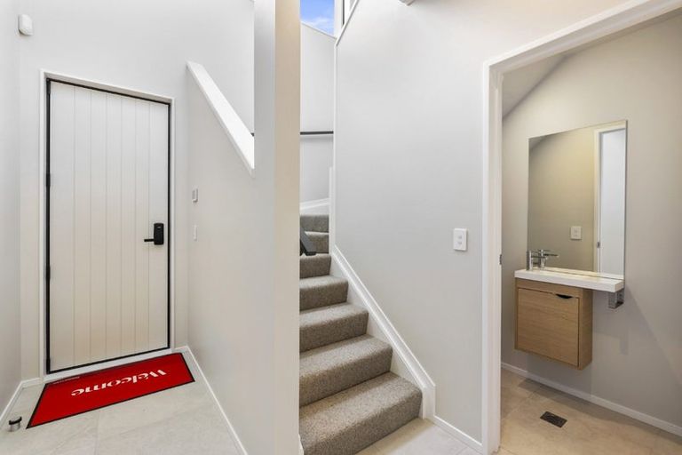 Photo of property in 28b Kukuwai Avenue, Red Beach, 0932