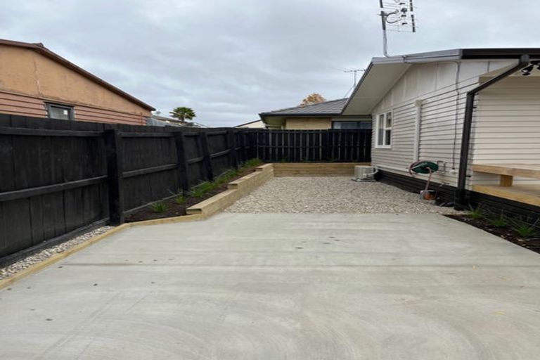 Photo of property in 2a Lansdown Place, Papakura, 2110