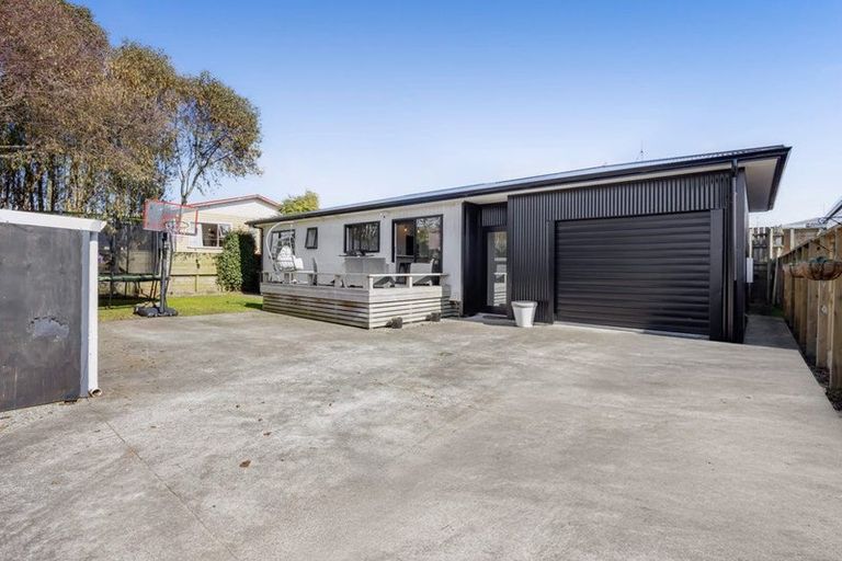 Photo of property in 14 Mahoe Street, Inglewood, 4330