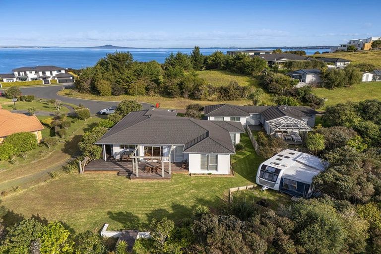 Photo of property in 51 Balboa Drive, Matakatia, Whangaparaoa, 0930