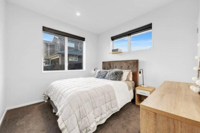 Photo of property in 4 Seventh View Avenue, Beachlands, Auckland, 2018