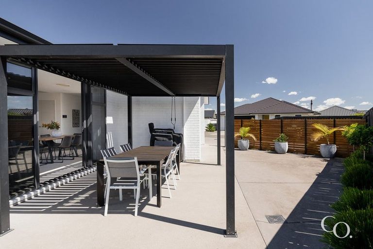 Photo of property in 51 Kahuparere Crescent, Pyes Pa, Tauranga, 3112