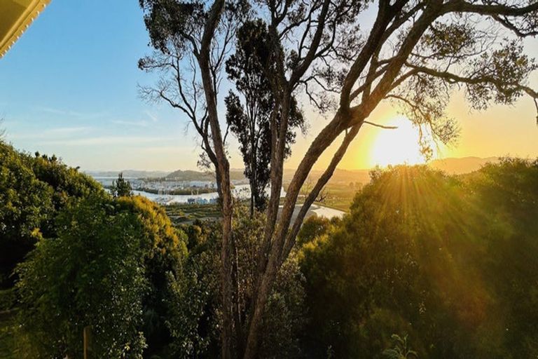 Photo of property in 34 Mackesy Road, Parahaki, Whangarei, 0112