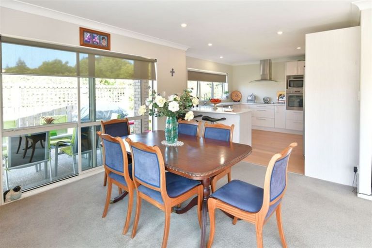 Photo of property in 8 Astrolabe Place, Gulf Harbour, Whangaparaoa, 0930