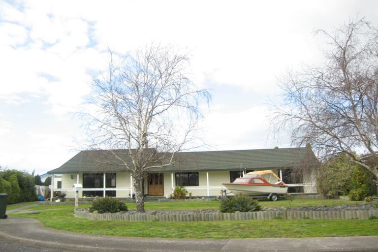 Photo of property in 6 Redwood Place, Te Awanga, 4102