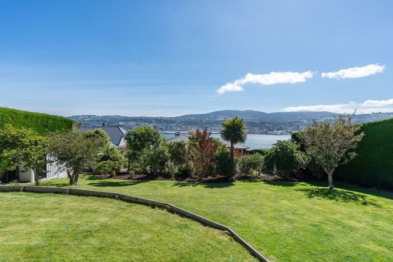 Photo of property in 103 Larnach Road, Vauxhall, Dunedin, 9013