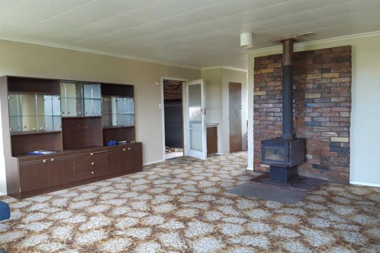 Photo of property in 21 Kelly Street, Midhirst, Stratford, 4394