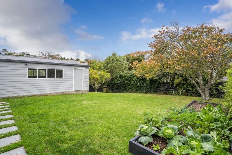 Photo of property in 19 Betsland Crescent, Hillcrest, Auckland, 0627