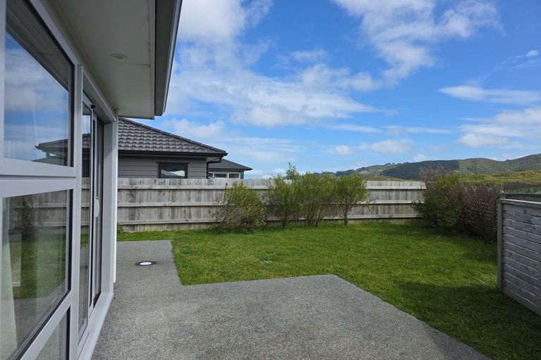 Photo of property in 27 Kairaumati Crescent, Kelson, Lower Hutt, 5010