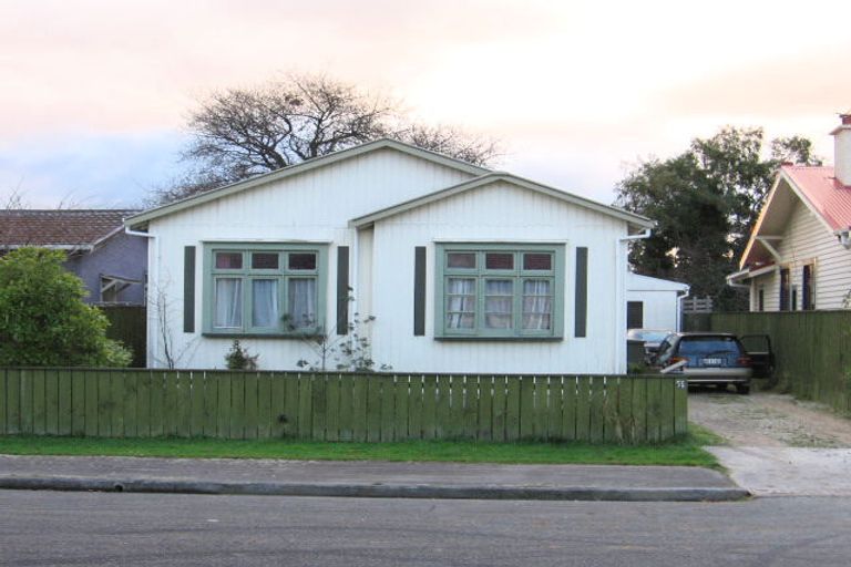 Photo of property in 56 Matipo Street, Takaro, Palmerston North, 4410