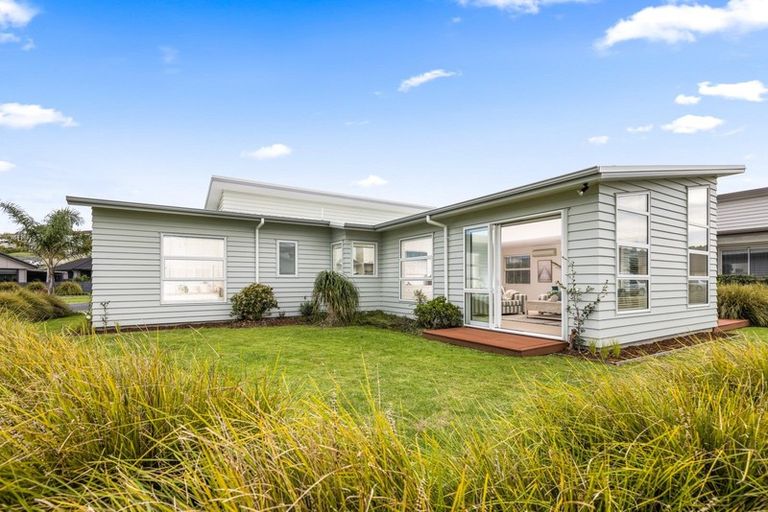 Photo of property in 12 Piper Lane, Snells Beach, 0920