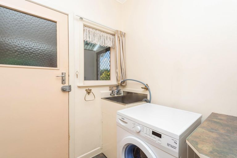 Photo of property in 42 Young Street, Morrinsville, 3300