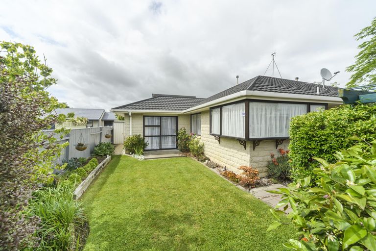 Photo of property in 1 Mcarthur Street, Terrace End, Palmerston North, 4410