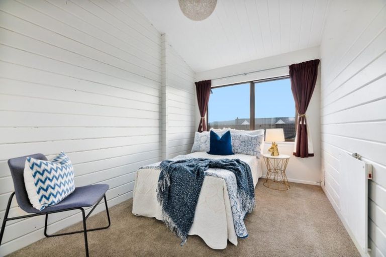 Photo of property in 22 Palomino Drive, Henderson, Auckland, 0612