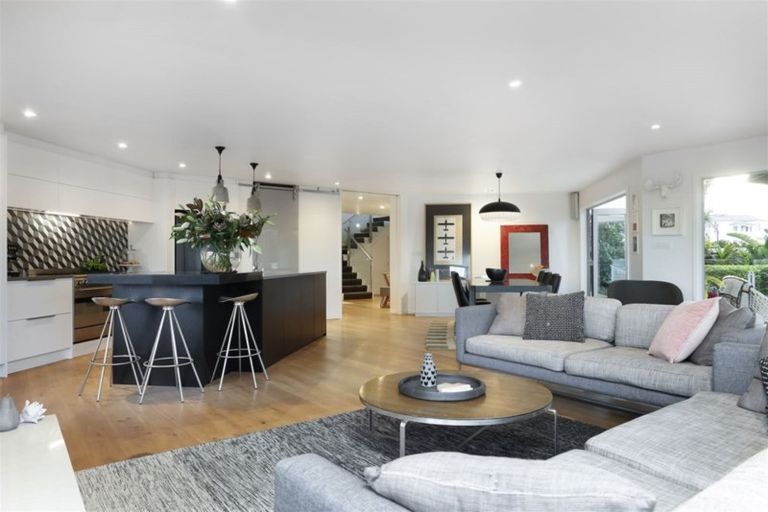 Photo of property in 107 Hinemoa Street, Birkenhead, Auckland, 0626