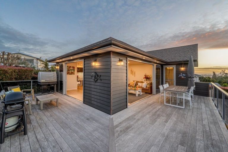 Photo of property in 126d Sandspit Road, Shelly Park, Auckland, 2014