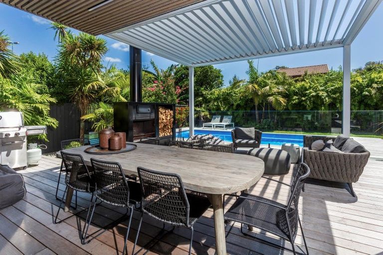 Photo of property in 11 Cheltenham Road, Devonport, Auckland, 0624