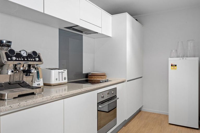 Photo of property in Quayside Apartments, 110/11 George Street, Whakatane, 3120