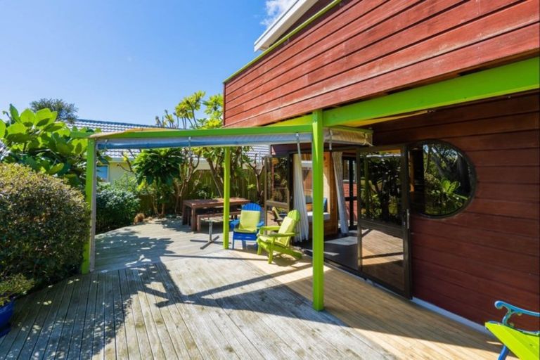 Photo of property in 23 Barrett Drive, Waikanae Beach, Waikanae, 5036