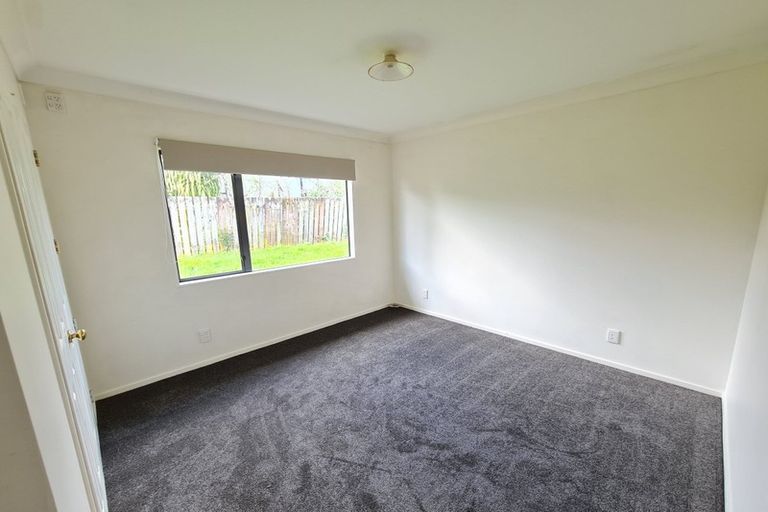 Photo of property in 1/36 Metcalfe Road, Ranui, Auckland, 0612