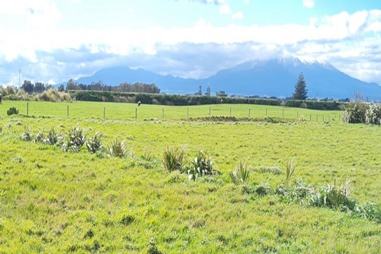 Photo of property in 188e Arawhata Road, Opunake, 4681