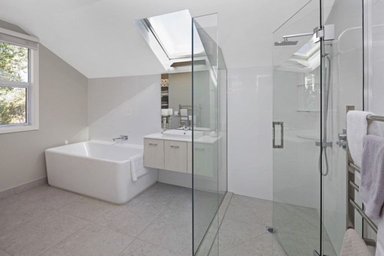 Photo of property in 13 Crichton Terrace, Cashmere, Christchurch, 8022