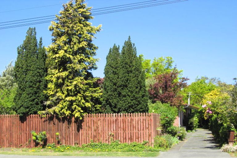 Photo of property in 20 Gleneagles Terrace, Ilam, Christchurch, 8053